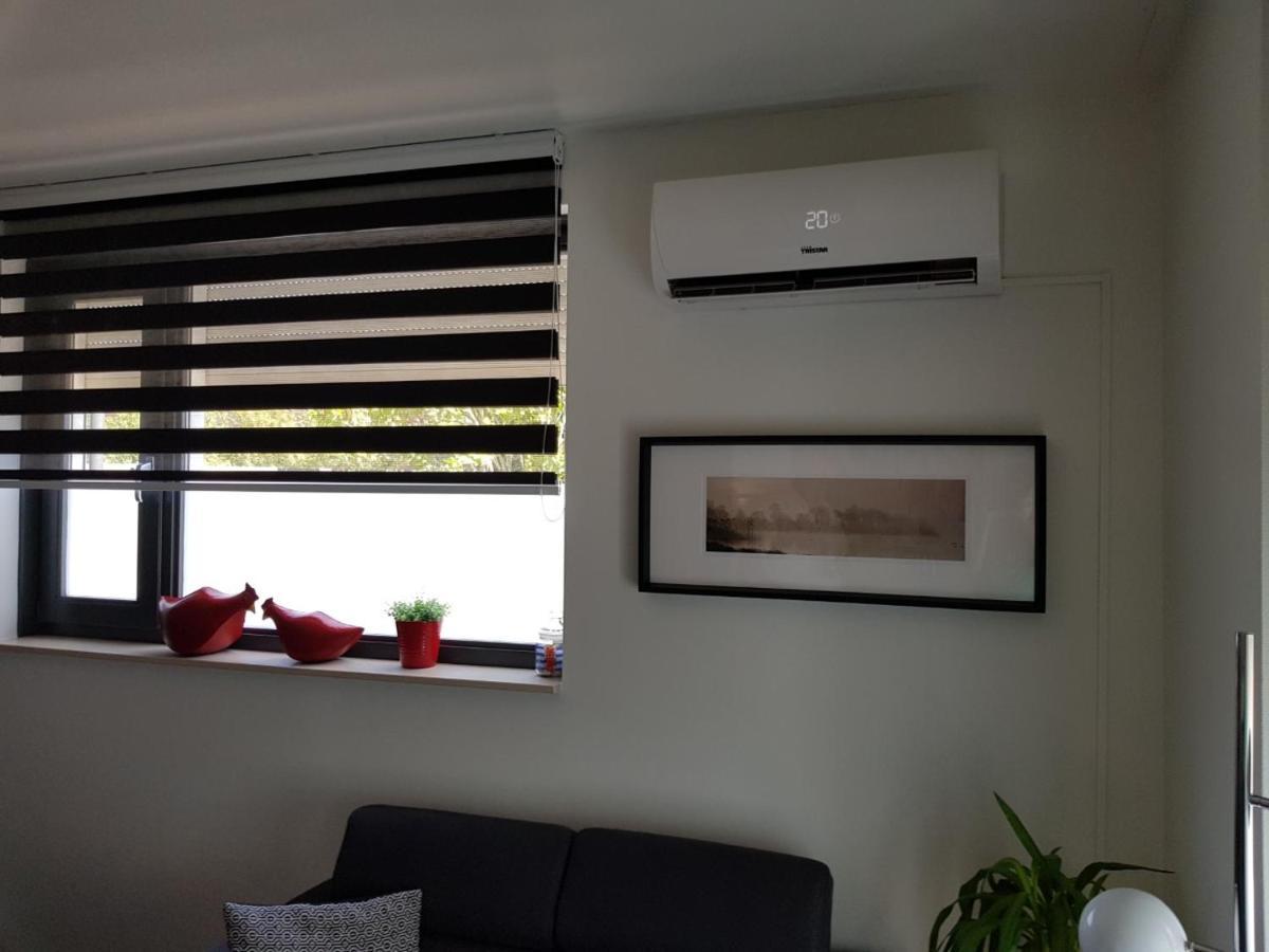 Elvis Presley Private Studio With Kitchen And Airconditioning Goes Esterno foto